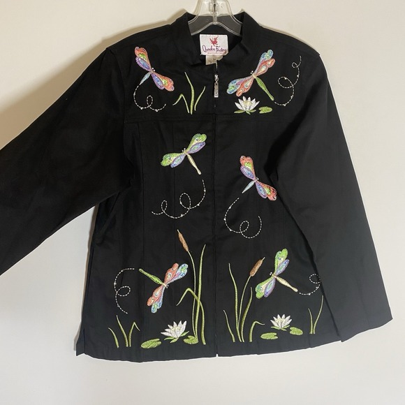 Quacker Factory Jackets & Blazers - Quacker Factory Black Embroidered Dragonfly Jacket with great pockets.